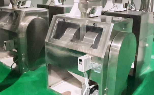 YMQL-56 燕麥切粒機(jī) YMQL-56 燕麥切粒機(jī)